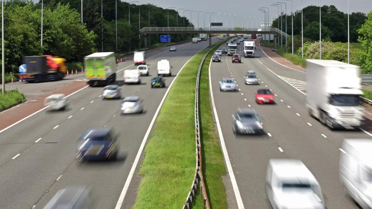 60 vs 70 mph: What the Speed Difference Actually Costs You on the Motorway